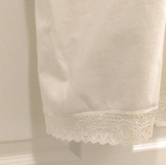 Giodano lace tank top - NWOT - Picture 6 of 8